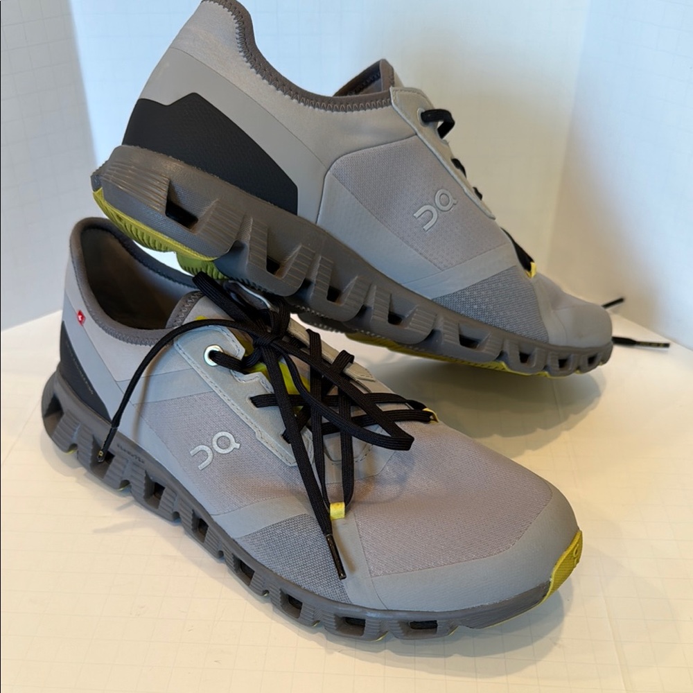 On Men’s Cloud X 3 AD Running Shoe (10.5)